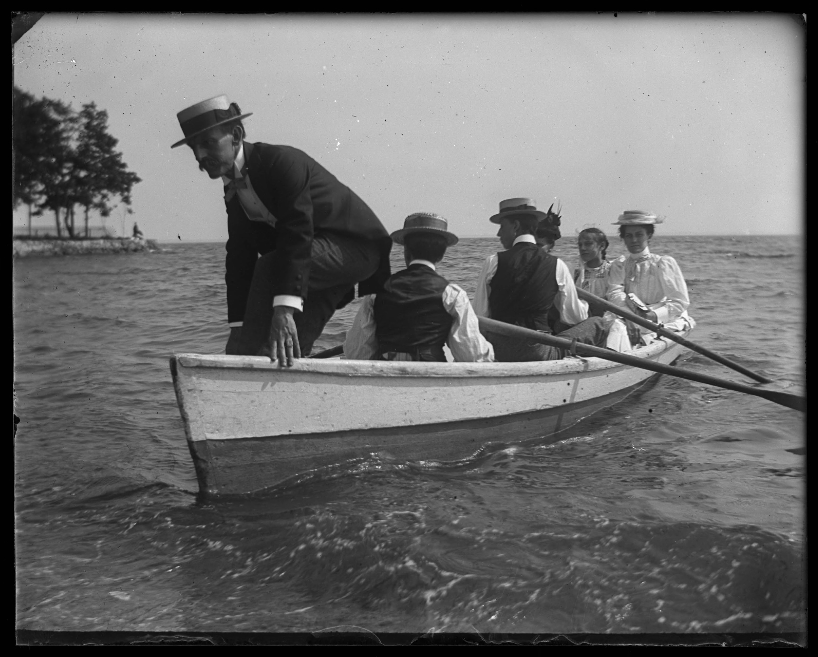 Launch Coming Ashore Croton 1898